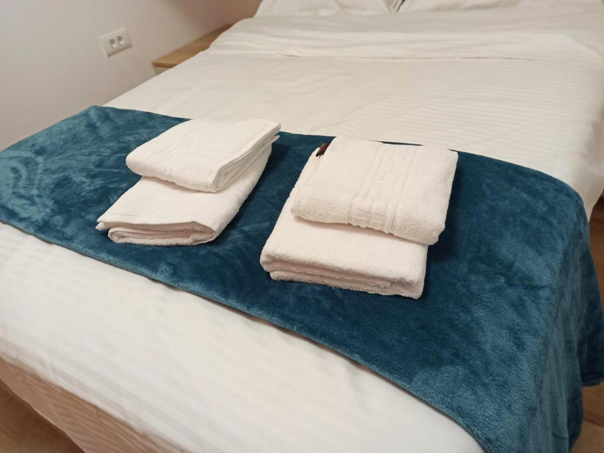 Stylish, Modern 2 Rooms Flat With River View, Near Presidential Palace Букурещ Екстериор снимка